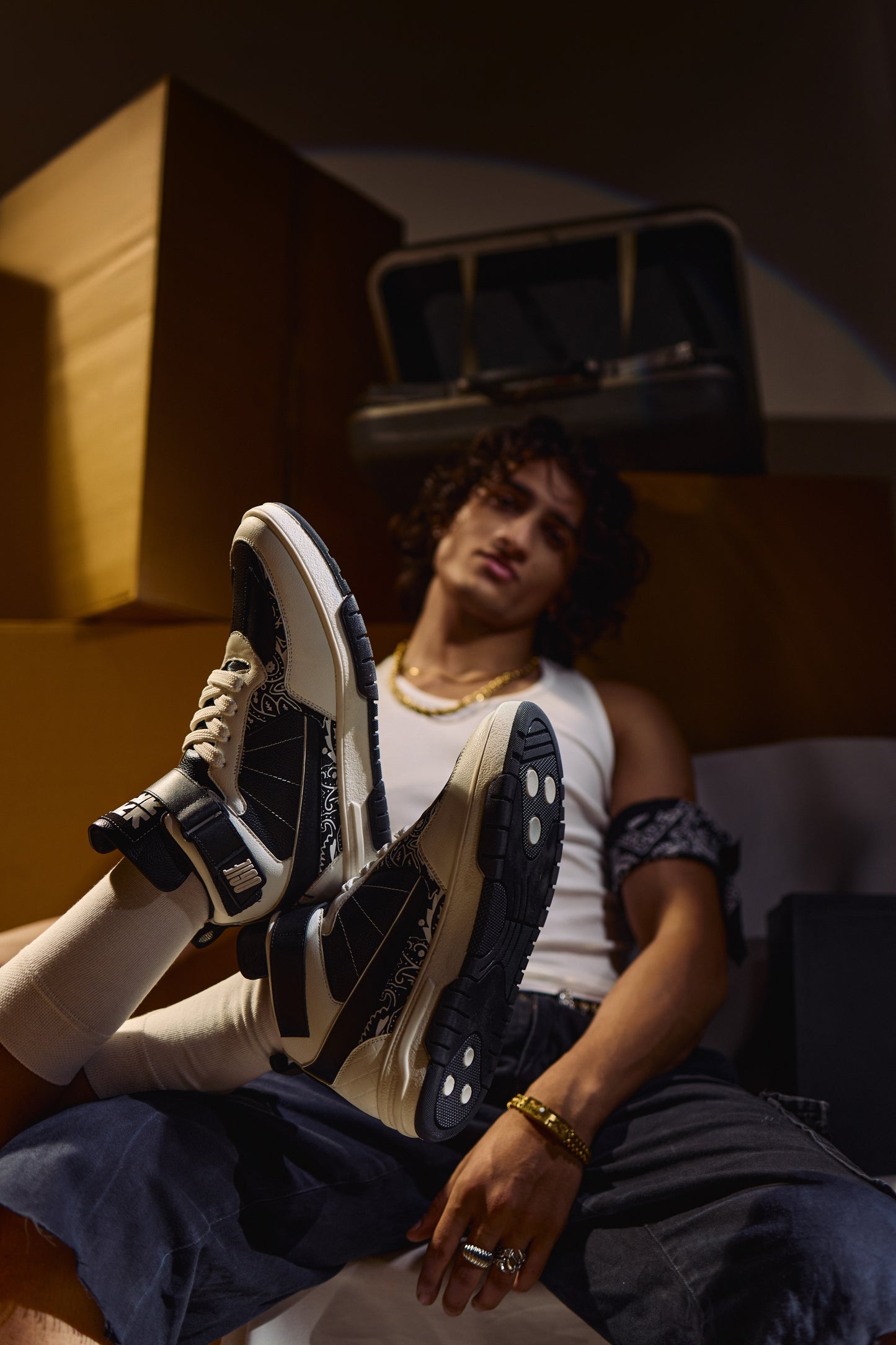 40 Convicts Mid Top Sneakers